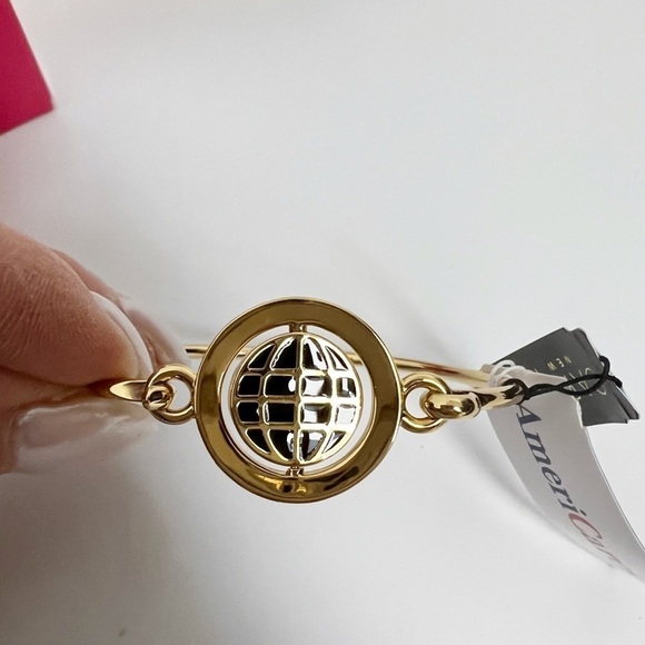 Carolee of New York gold tone 2 sided Hope and globe AmeriCares bracelet NWT - Picture 4 of 11